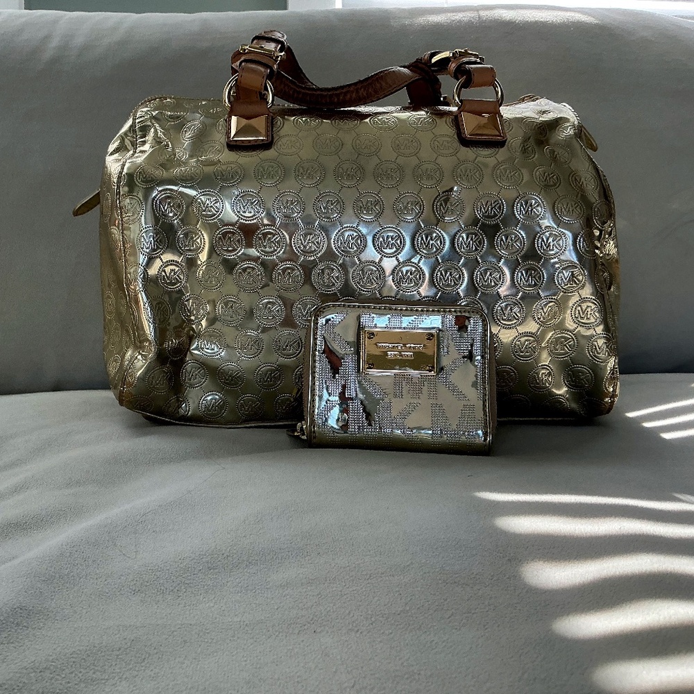 Handbag